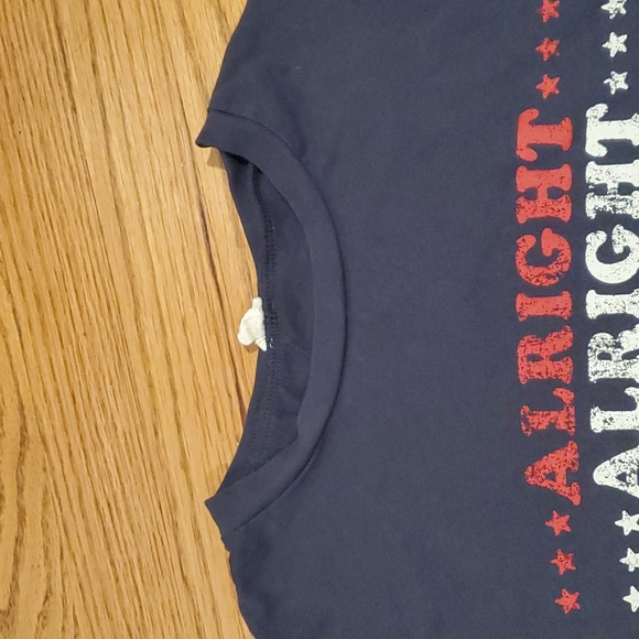 Garage Alright Crop Top - Picture 3 of 9